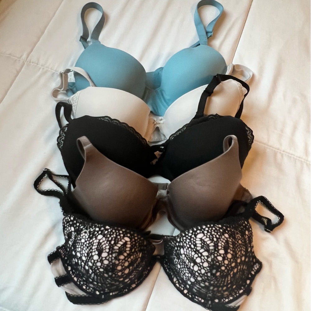 ❗️FINAL PRICE 32B Bra Bundle